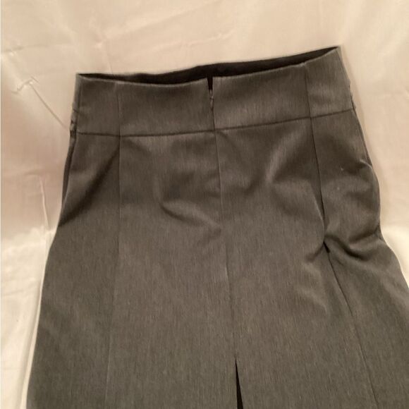4 Express Grey Mini Skirt 2019 NWT Professional Look Simple Sharp Looking Style - Picture 4 of 10
